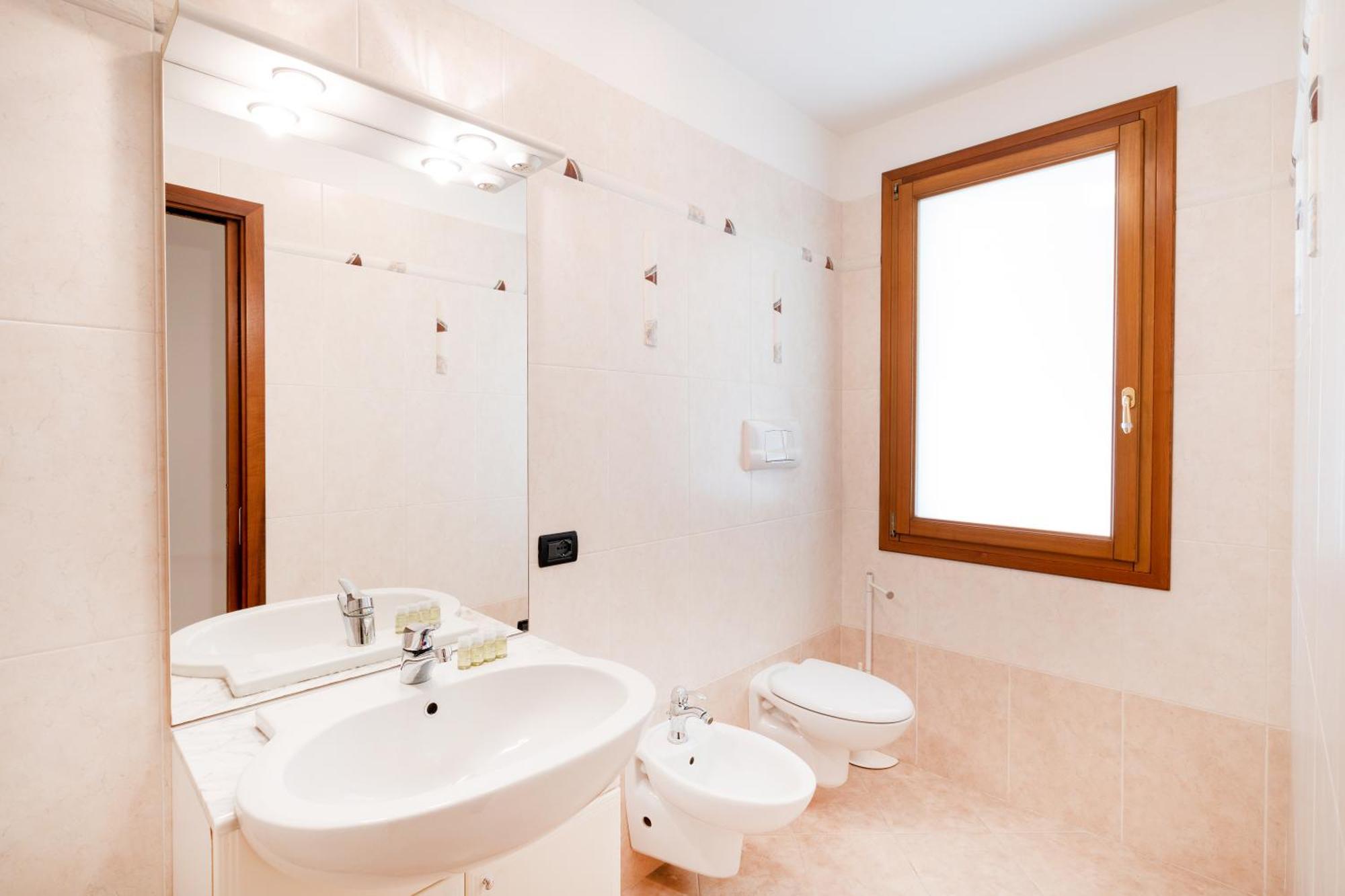 Elegante E Luminoso, Spazio Esterno Privato Венеция Екстериор снимка